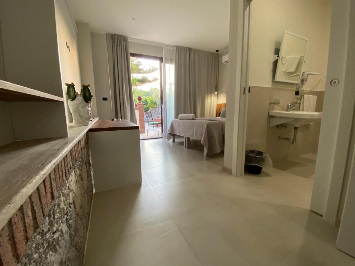 Villa Antonino Giardini-Naxos Extérieur photo