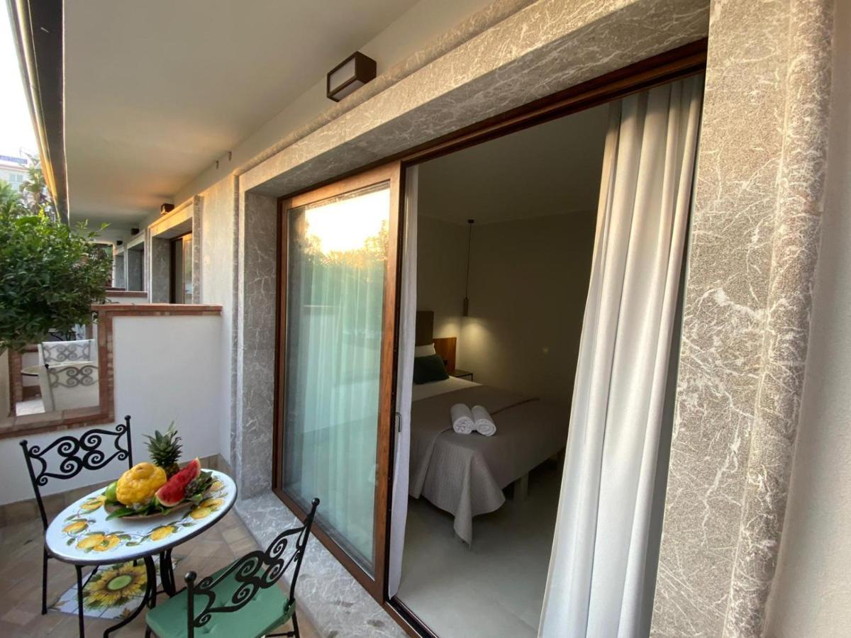 Villa Antonino Giardini-Naxos Extérieur photo